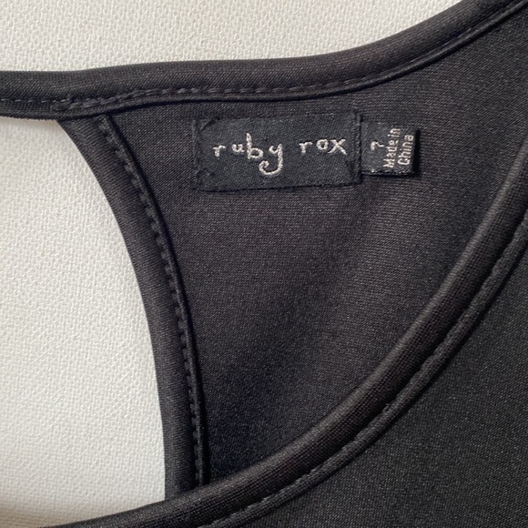 Ruby Rox Black Key Hole Back Lace Sleeveless Dress, Size 7 - Picture 2 of 10